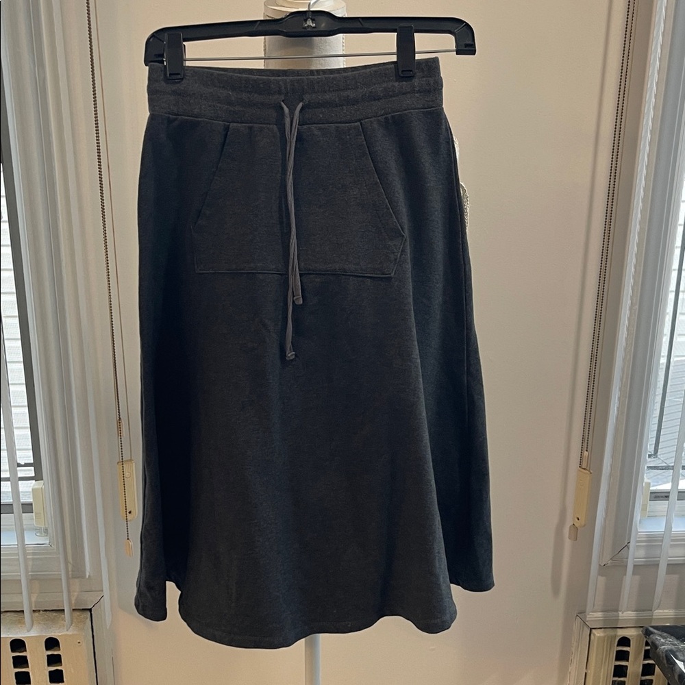 Women's Dark Gray A-Line Skirt size XS or fits girls size 18 excellent